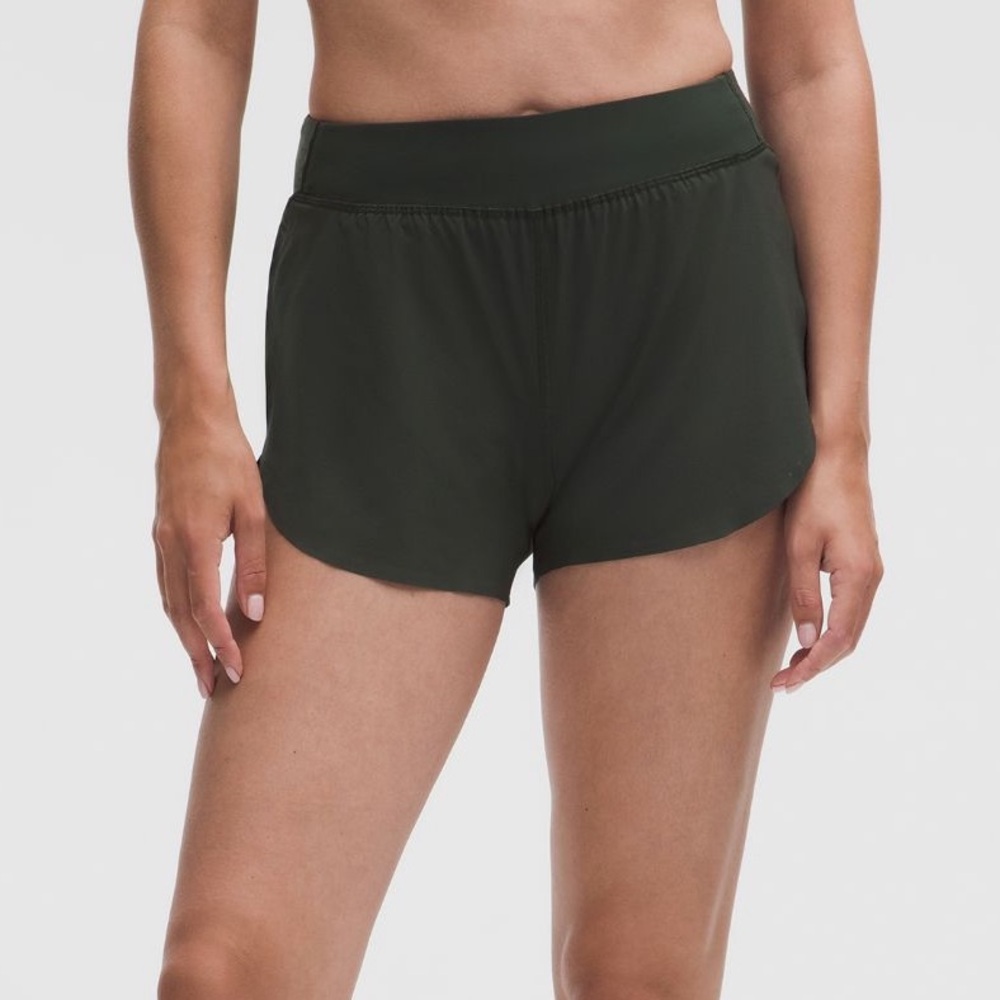 Lululemon Fast and Free High-Rise Classic-Fit Split Short 3" Medium